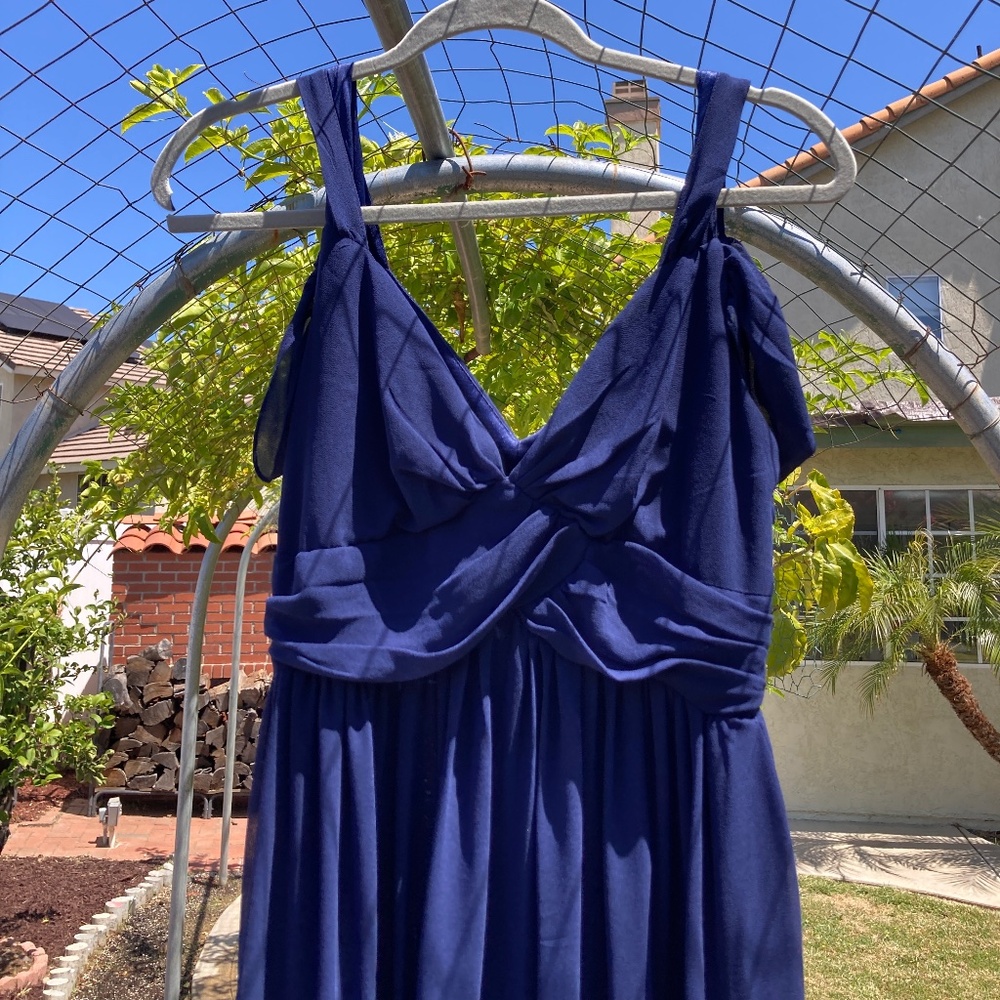 Lulu’s Navy Maxi Dress
